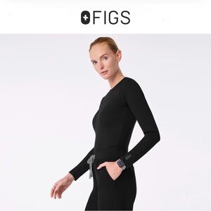 FIGS Black Waffle Longsleeve Underscrub